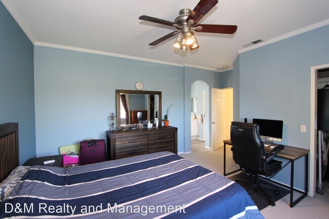 Building Photo - 3 br, 2.5 bath House - 11161 Caminito Arcada