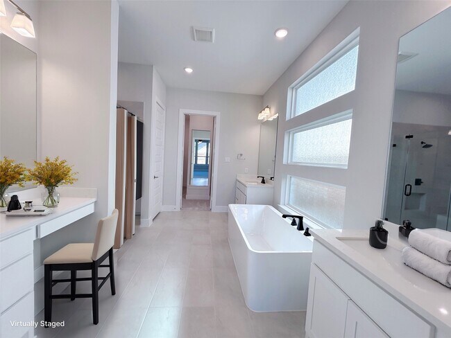 Building Photo - 29854 Longleaf Grv Ln