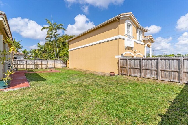 Building Photo - 11221 NW 48th Terrace