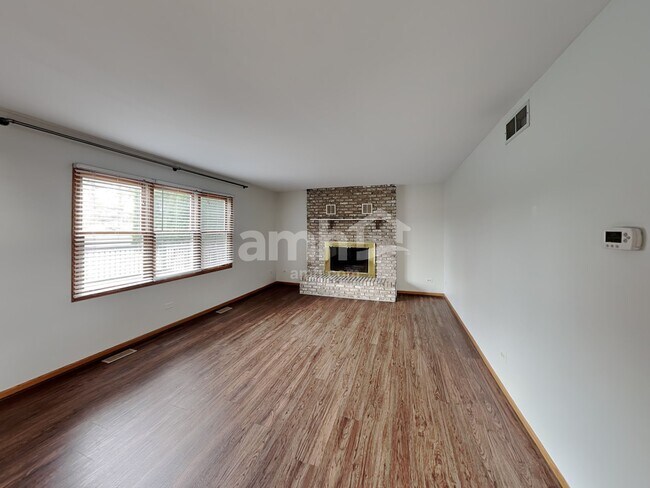 Building Photo - 1113 Geneva St