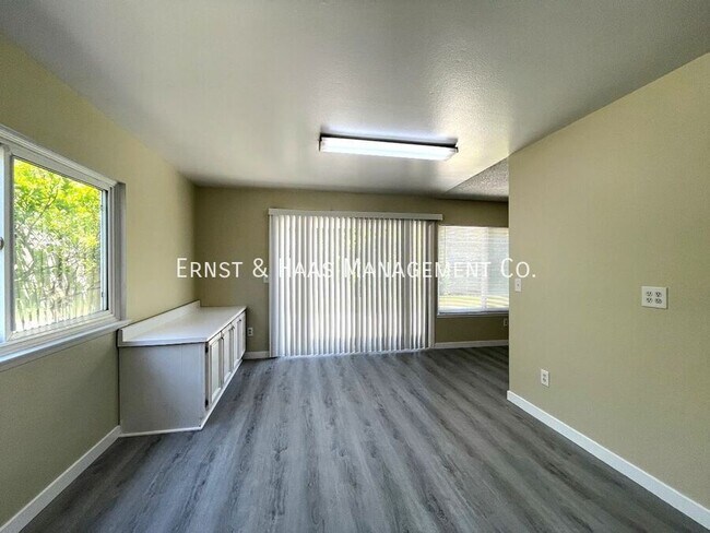 Building Photo - 17182 Berlin Ln