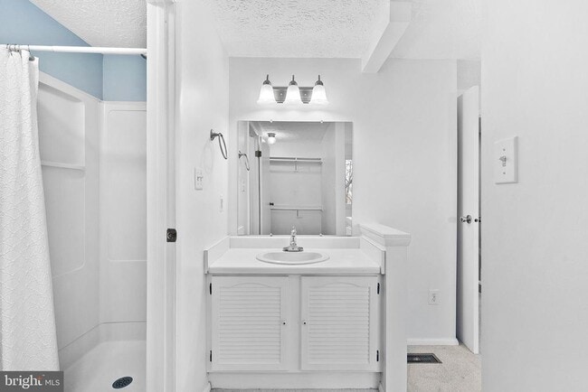 Building Photo - 14129 Honey Hill Ct