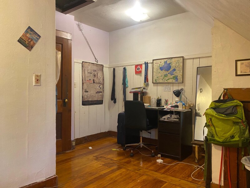 Building Photo - 149 E Gilman St