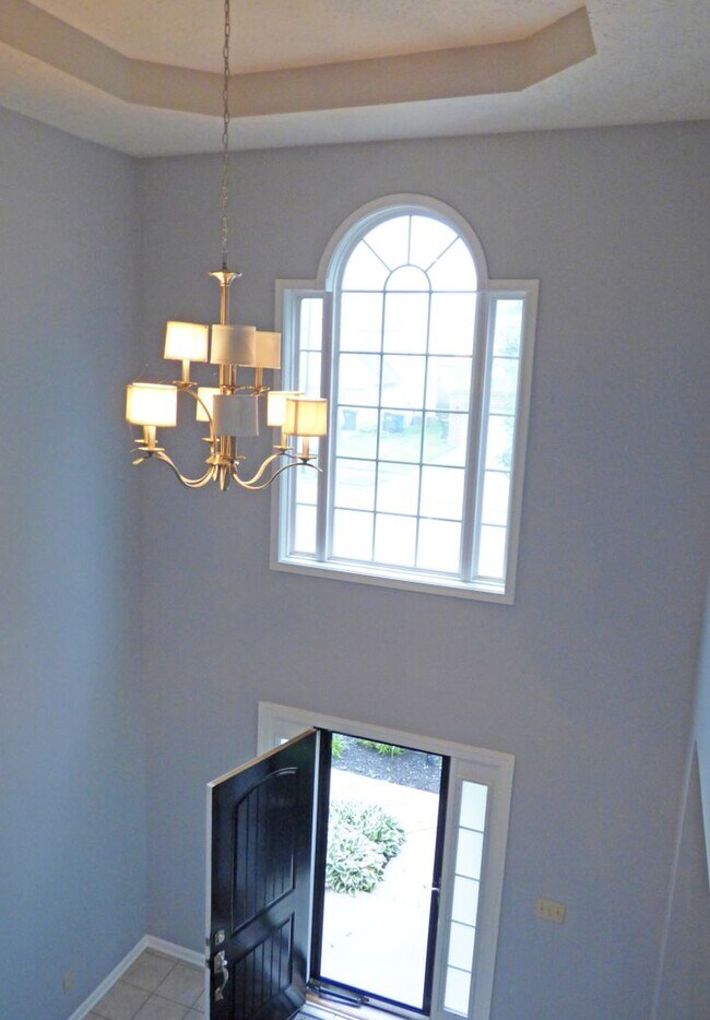 Building Photo - Lovely & Spacious House in Southpoint! 4 B...