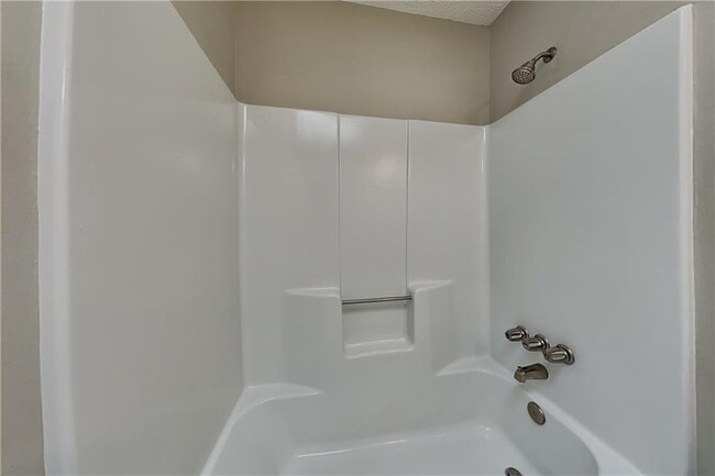 Building Photo - 19 Joy Dr