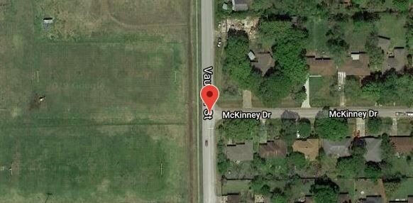 Building Photo - 3901 McKinney Dr