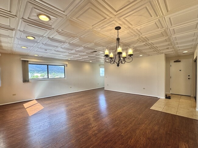 Building Photo - 1885 Main St