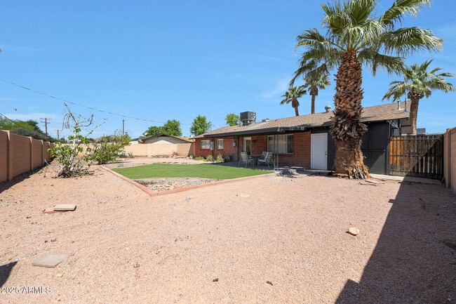 Building Photo - 8507 E Mariposa Dr
