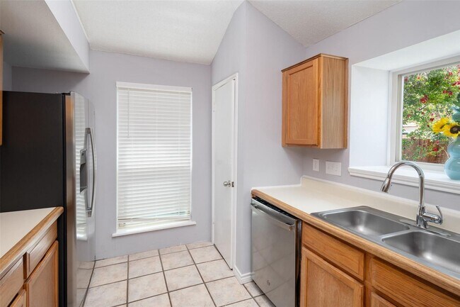Building Photo - Springaire Beauty in Lewisville