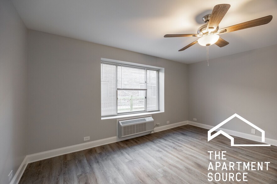 Building Photo - 744 W Gordon Ter