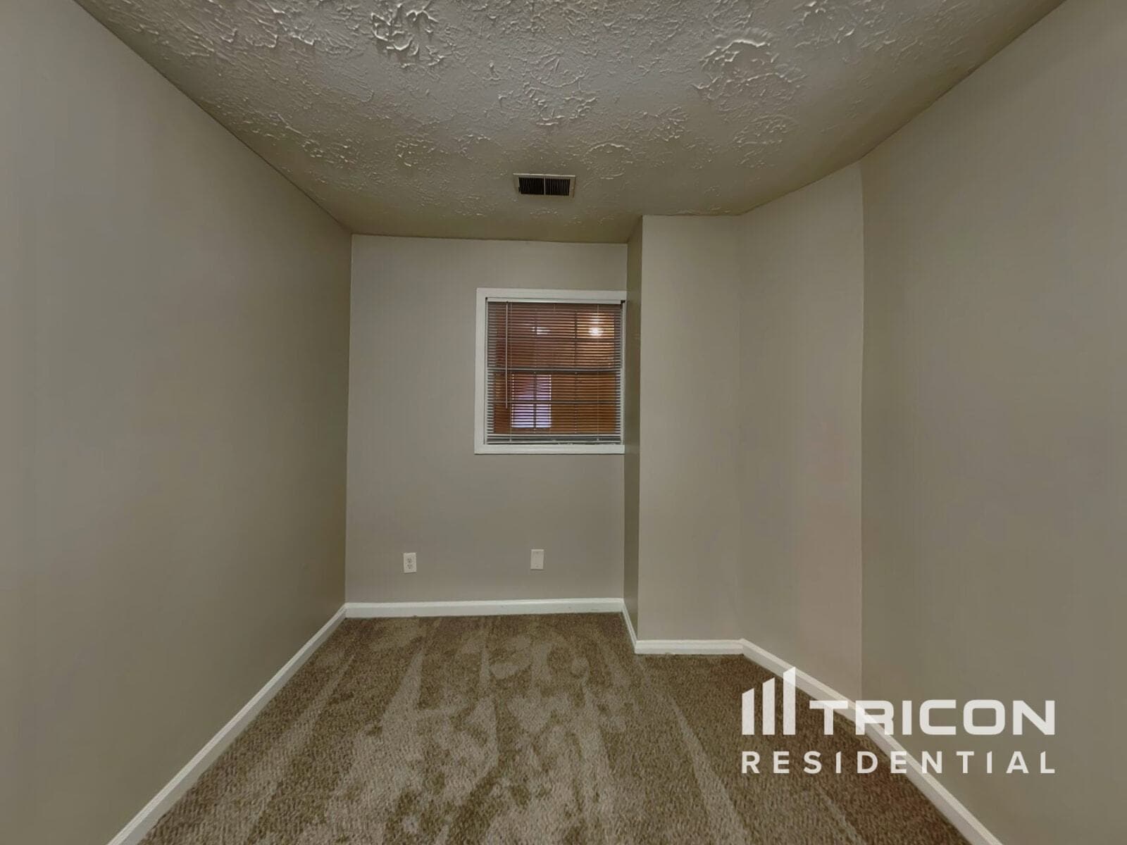 Building Photo - 5750 Westside Rd