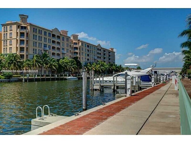 Building Photo - 2950 NE 188th St