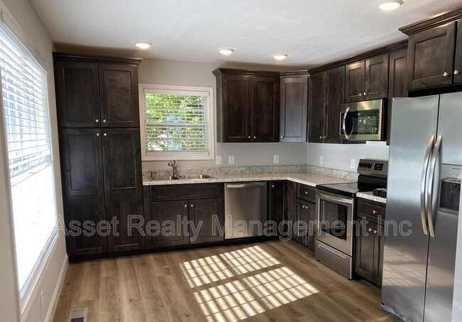 Building Photo - 252-254 Highland Avenue - 254