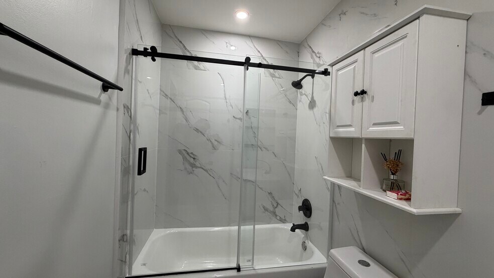 Building Photo - 11217 SW 88th St