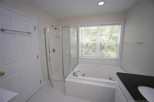 Building Photo - 9506 Dellbrook Ct