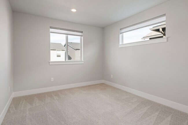 Building Photo - 20852 SE Denver Dr