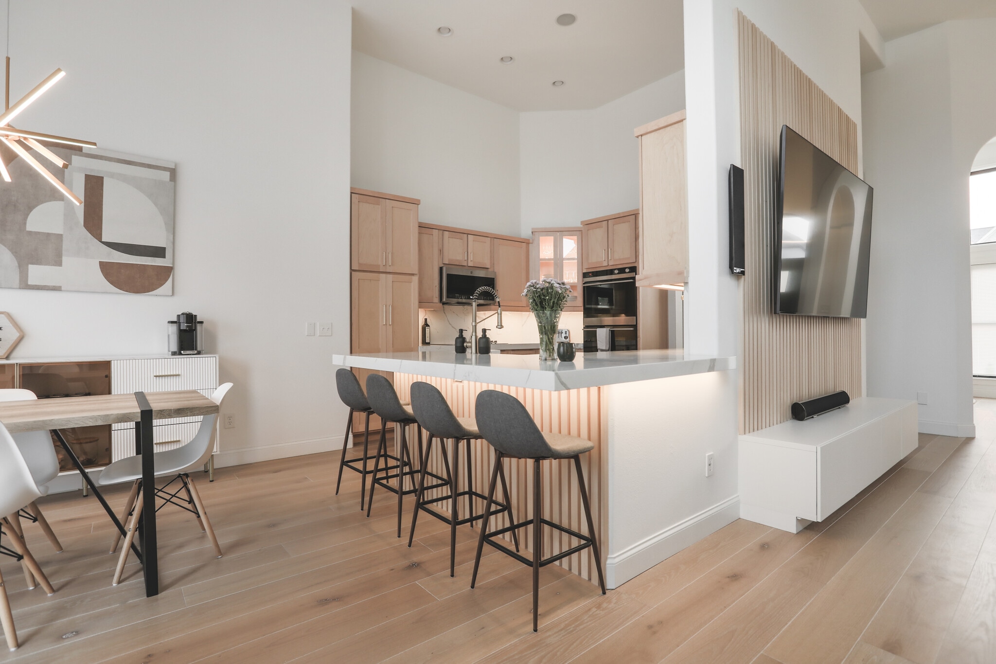 Building Photo - 2010 Merlin Dr