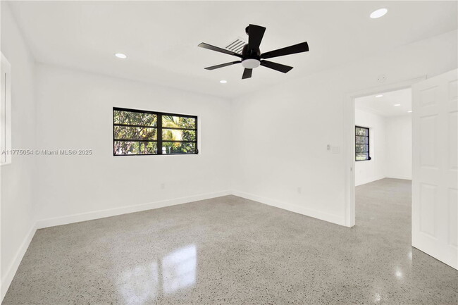 Building Photo - 9790 SW 136th St
