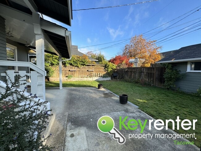 Building Photo - One of a Kind Multi-level Home in North Ta...