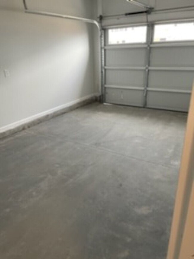 Building Photo - BRAND NEW- 3 Bd 2.5 BA Townhome Available for Lease - Greer, SC