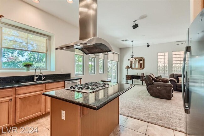 Building Photo - 348 Hanbury Manor Ln
