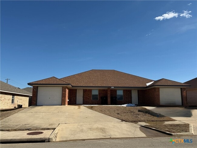 Building Photo - 3802 Pecos Dr