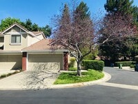 Building Photo - Single Level 2 Bedroom 2 Bath Danville Townhouse/Condo