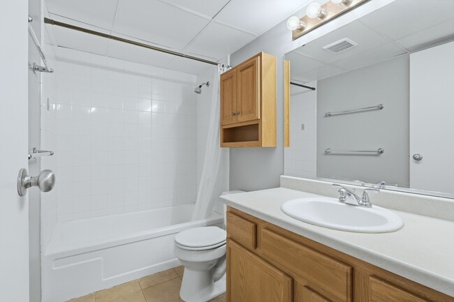 Building Photo - 2225 Buchtel Blvd S