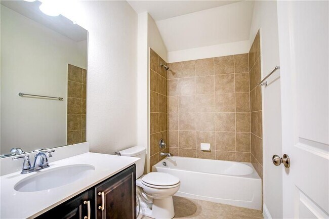 Building Photo - 3409 De Torres Cir
