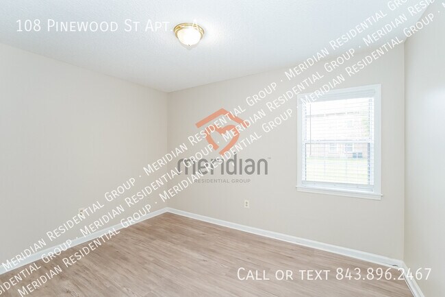 Building Photo - 108 Pinewood St