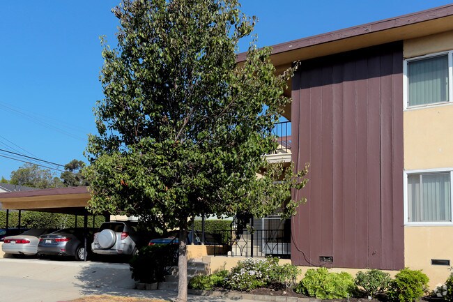 Building Photo - 11307 Isleta St