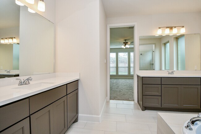 Building Photo - 3223 Rockrose Pl
