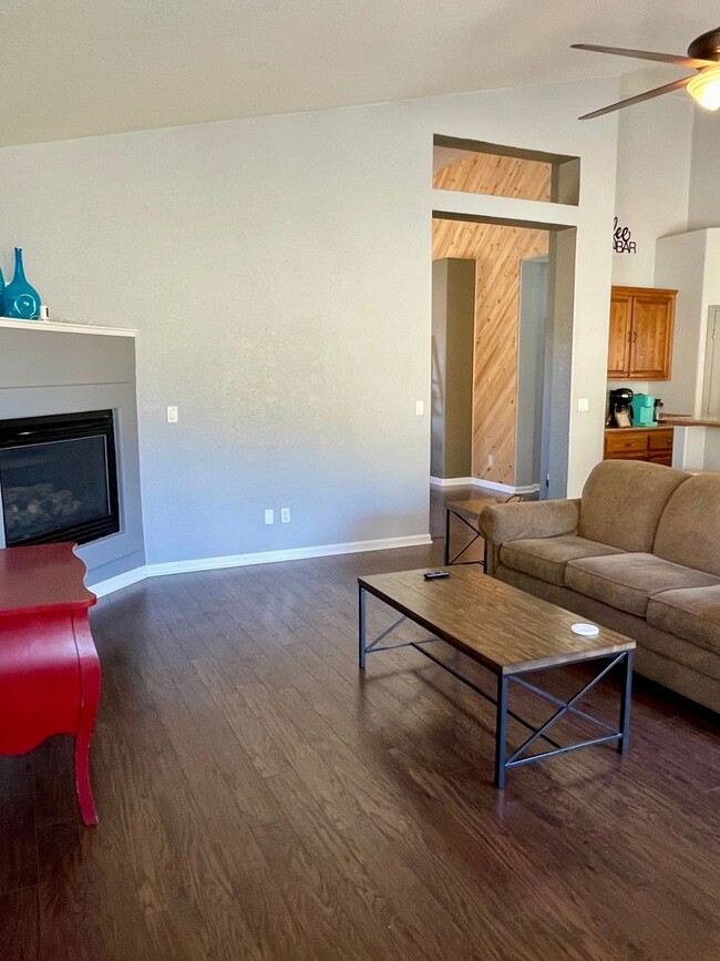 Building Photo - Fully Furnished Home in Spanish Springs