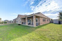 Building Photo - 2403 Juniper Bnd