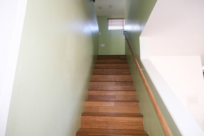 Building Photo - 91-1020C Hoomaka St