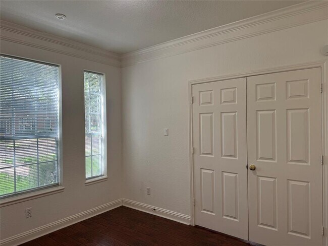 Building Photo - 17414 Fountainview Cir