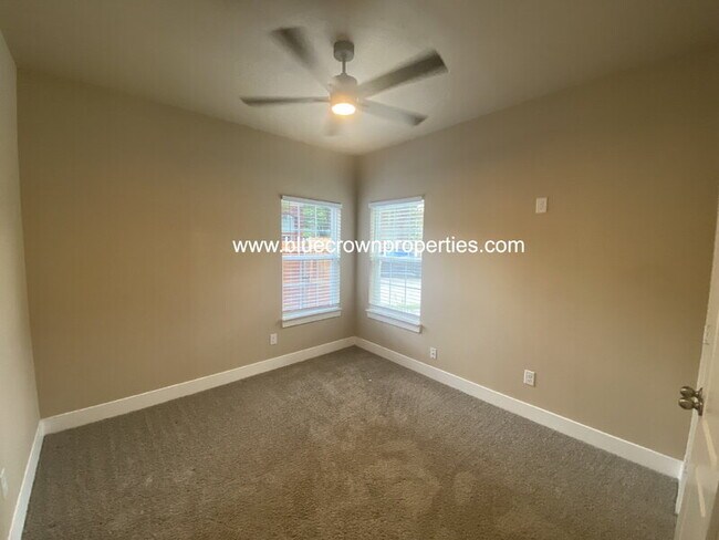 Building Photo - 6304 Cupertino Trail