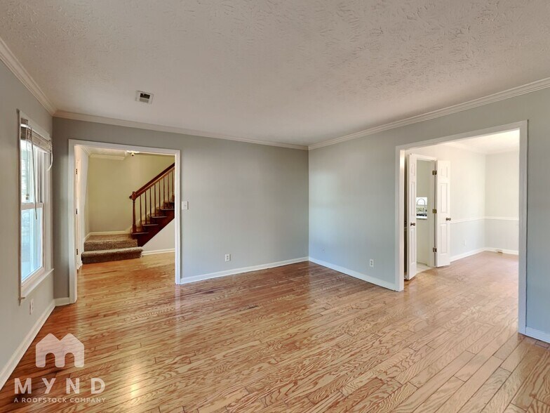 Building Photo - 141 McElroy Rd