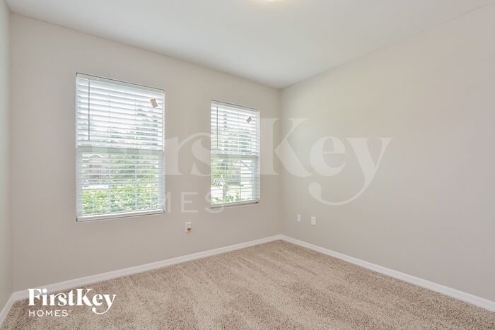 Building Photo - 111 Park Hurst Ln
