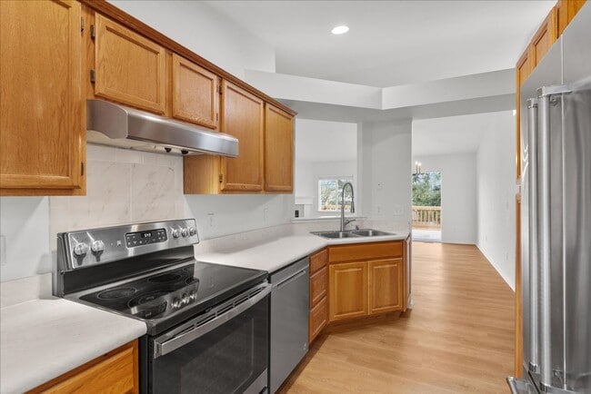 Building Photo - Beautiful & Freshly remodeled home in Fryelands Monroe