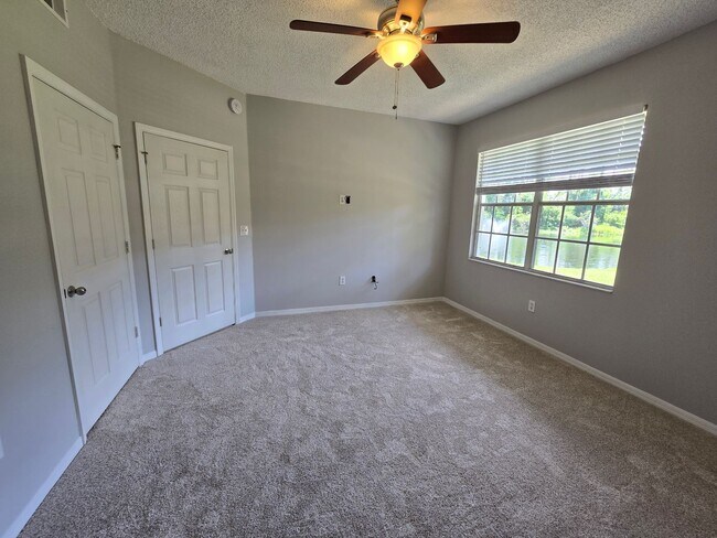 Building Photo - Luxury 1BR/1BA Condo with Fabulous Views i...