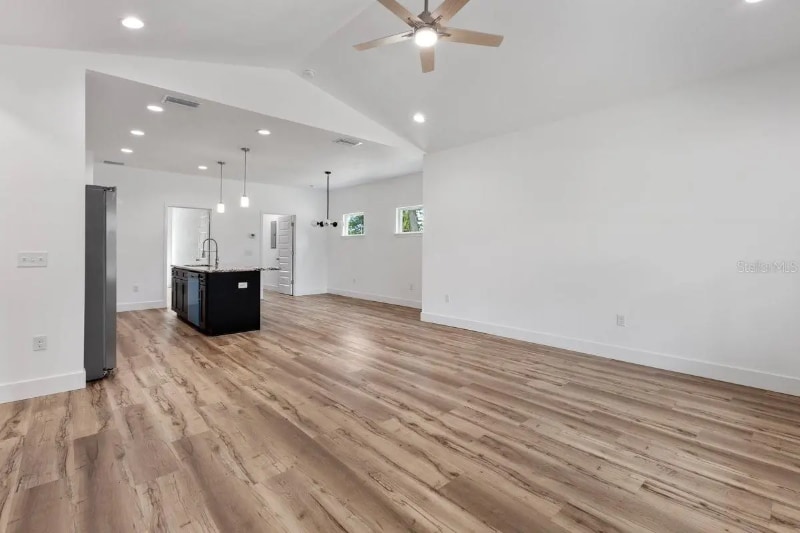 Building Photo - 511 NW 2nd Ave