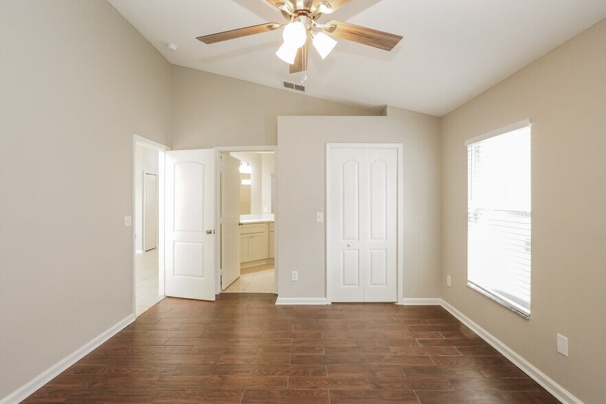 Building Photo - 6859 Bouganvillea Crescent Dr