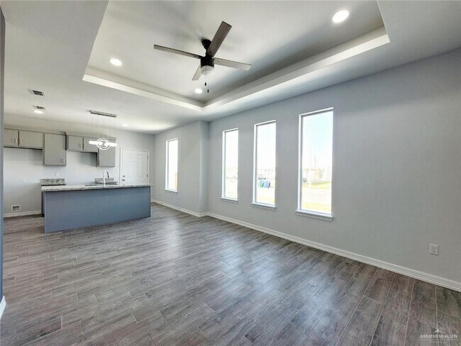 Building Photo - 3815 Las Vistas Ln