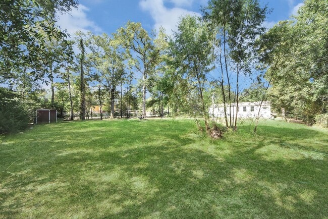 Building Photo - 14009 Rustic Ln