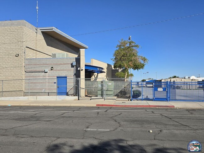 Building Photo - 1467 Hamilton Ave