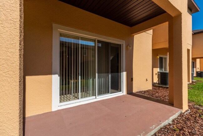 Building Photo - 2705 Roadster Ln