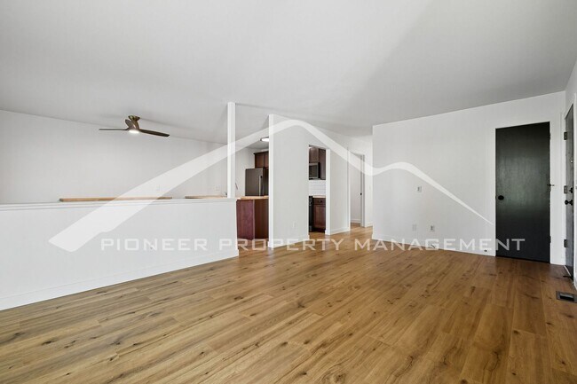Building Photo - 8762 Chase Dr