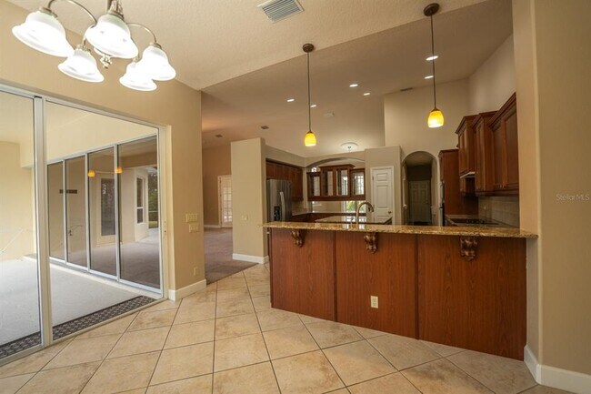 Building Photo - 3037 Lynwood Ct