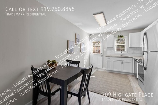 Building Photo - 709 Highgate Pl